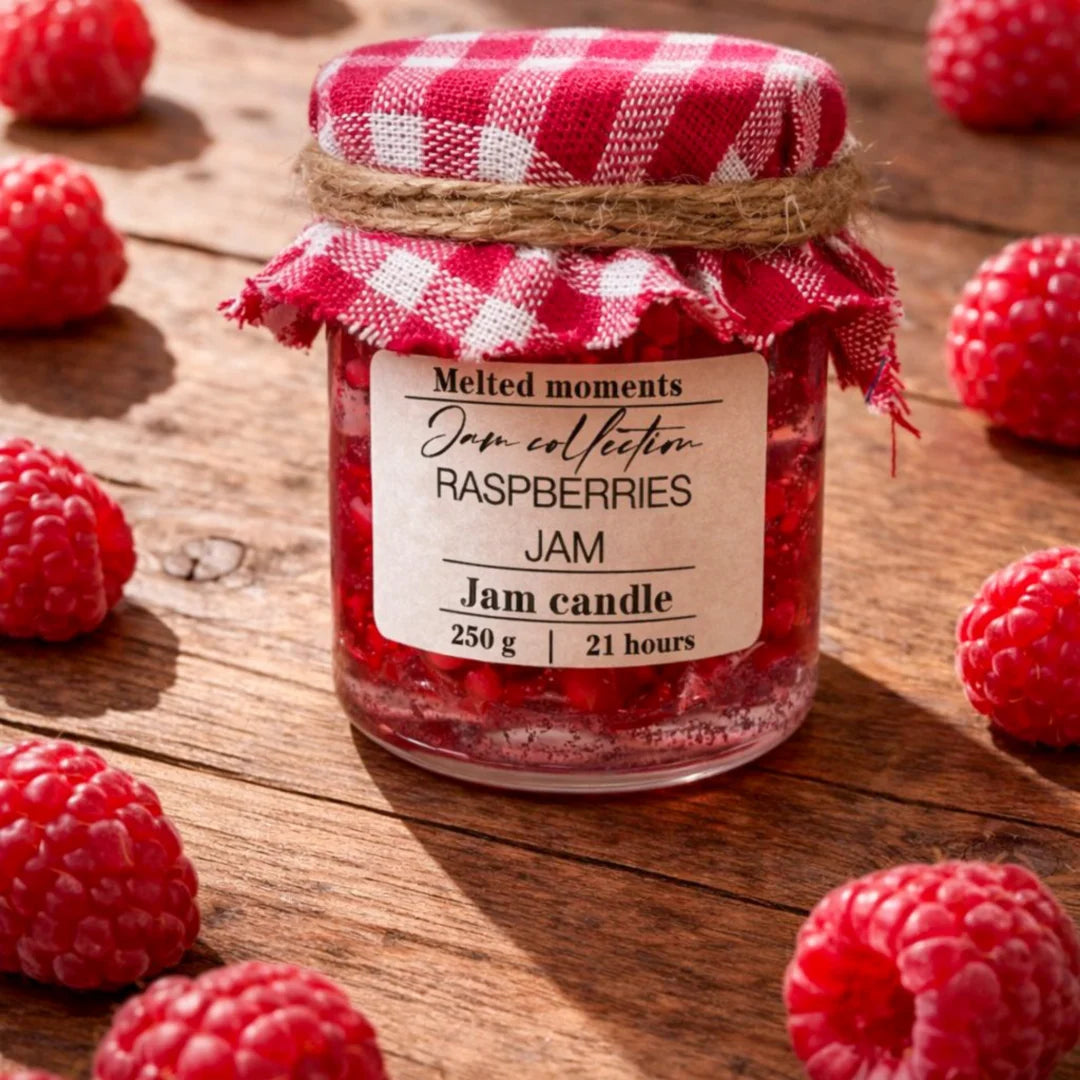 Lumânare Parfumată Handmade Gem de Zmeură în Borcan – Aromă Dulce-Fructată