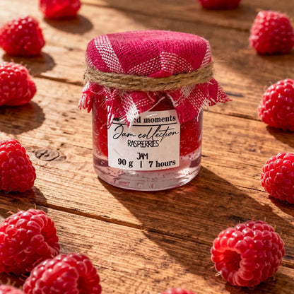 Lumânare Parfumată Handmade Gem de Zmeură în Borcan – Aromă Dulce-Fructată