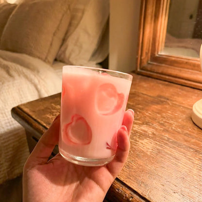 Lumânare parfumată handmade Heartbeat miere și lapte 190g Melted Moments